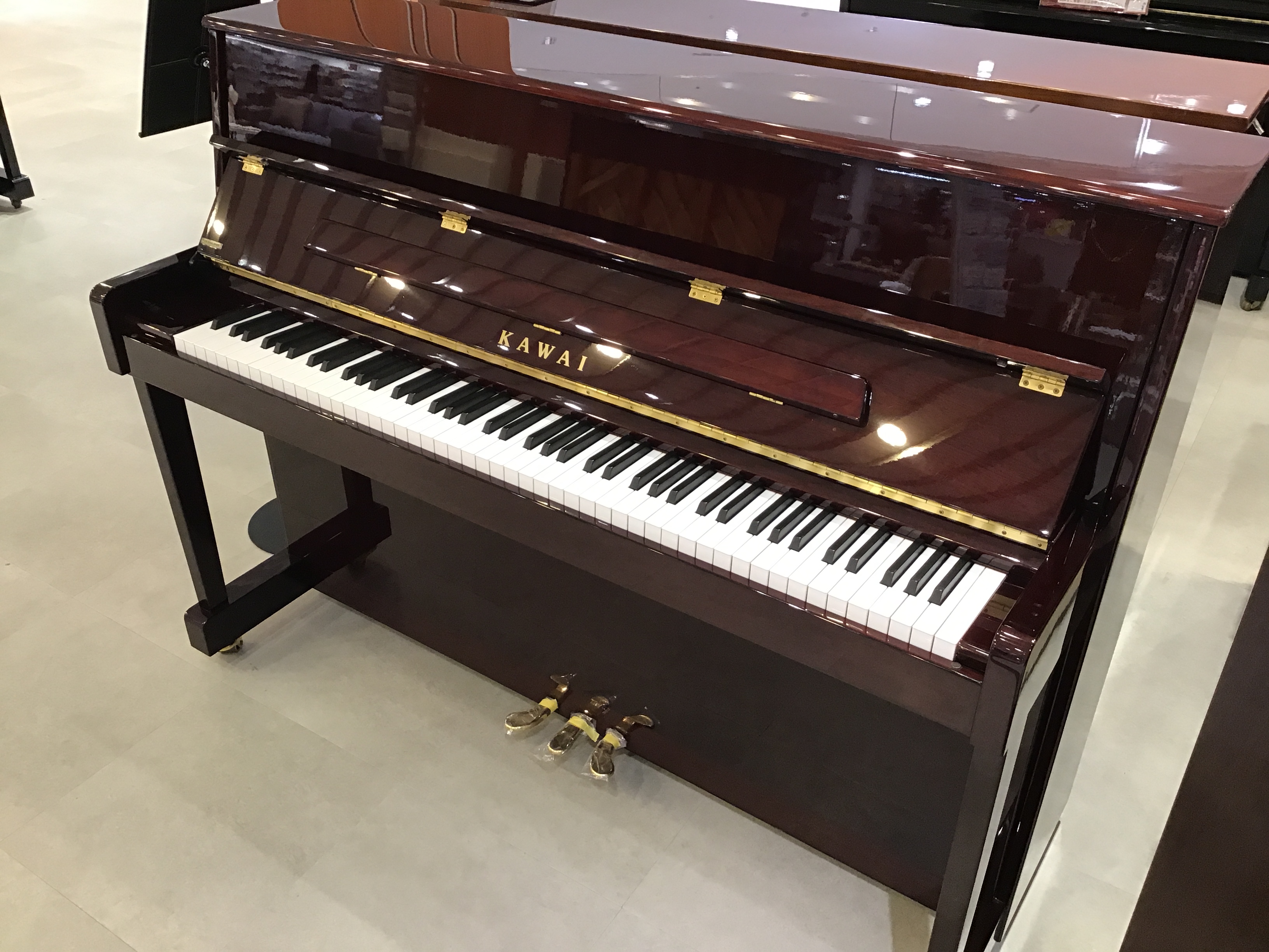 【中古ピアノ】カワイK114Sのご紹介（#112349）～2016年製の高年式モデル～