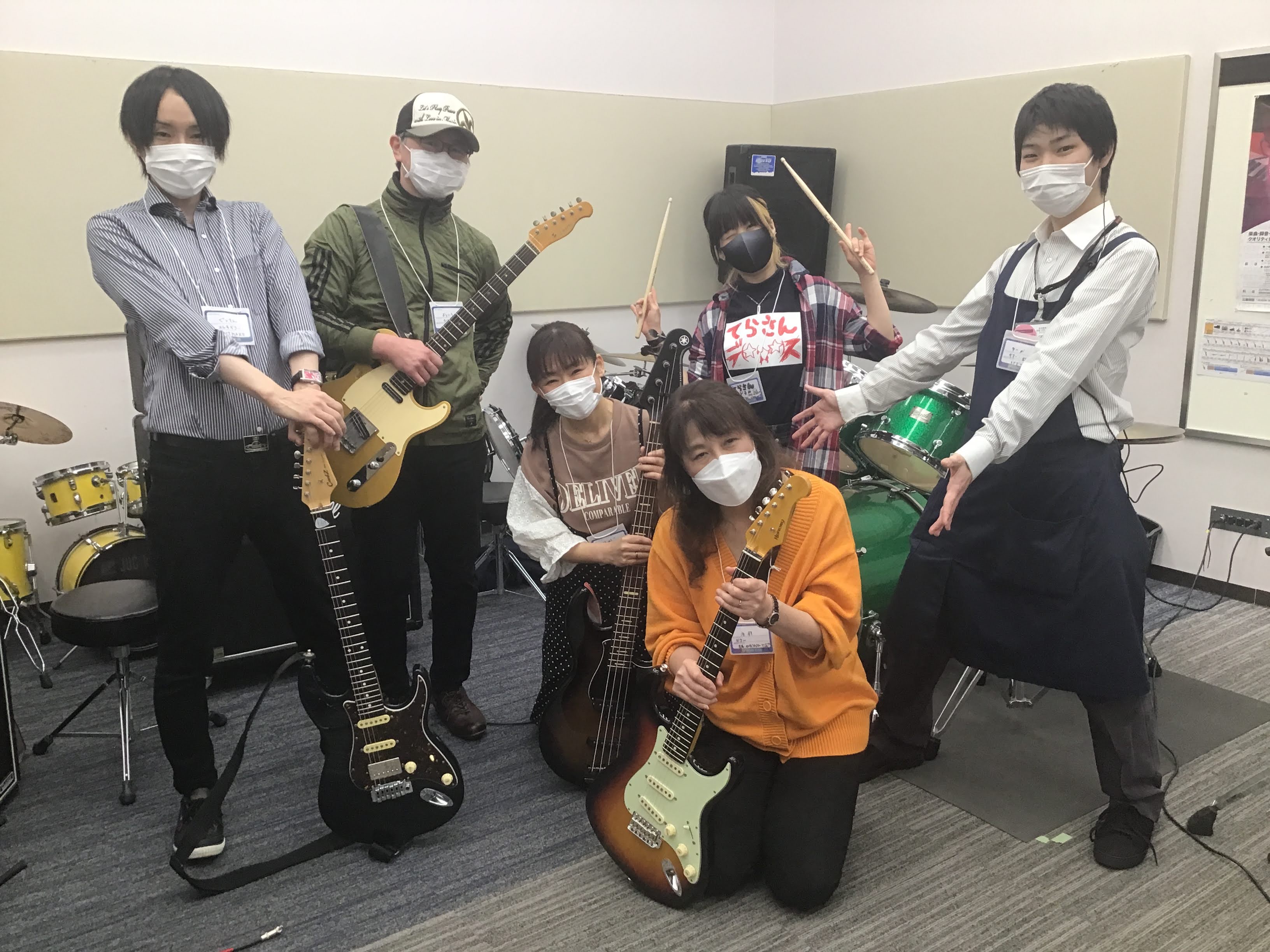 皆さん、こんにちは！サークル担当の伊藤です！！ OPEN MIC CLUB第10回の第2部の様子をお伝えします！ CONTENTS「OPEN MIC CLUB」って何？という方はこちら今回の曲目は桜高軽音部(けいおん！)の「Don't say "lazy"」です！最後はみんなで集合写真を！WEB申し […]