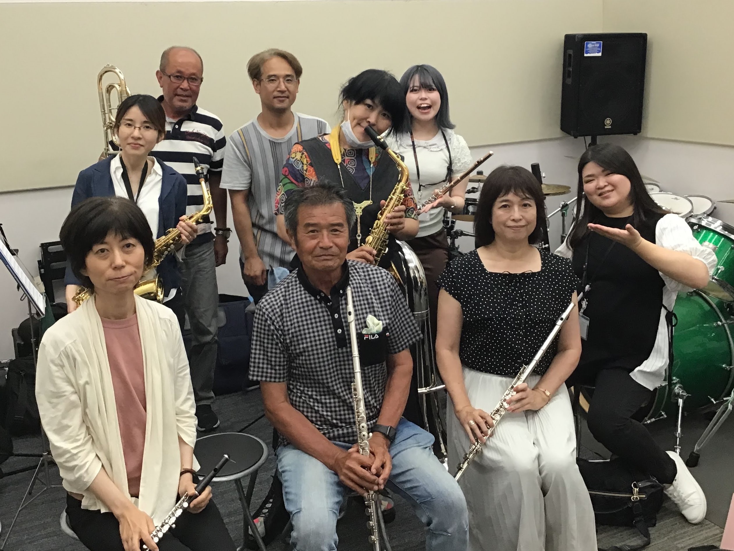 こんにちは！茶屋吹奏楽団運営の木野です。梅雨のシーズンも明けあっという間に夏がやってきましたがいかがお過ごしでしょうか？暑さに負けずに本日もちゃやすい練習レポートをお届けします！ 新体制後初の演奏会が決定いたしました！！！ いつものレポートの前に、、なんとなんと！大変お待たせいたしました！この夏にイ […]