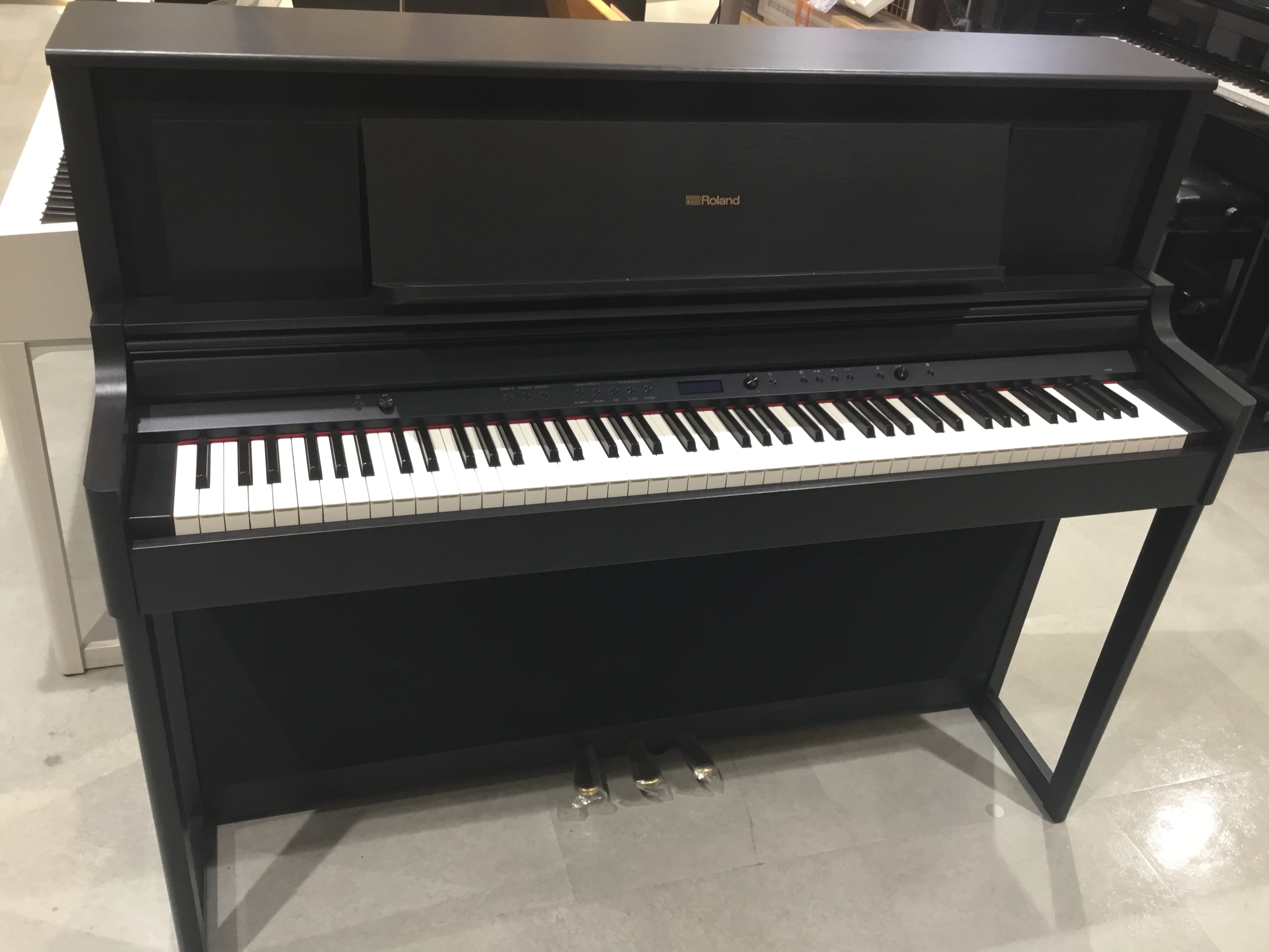 電子ピアノ(木材✕樹脂ハイブリッド鍵盤)Roland/LX706GP