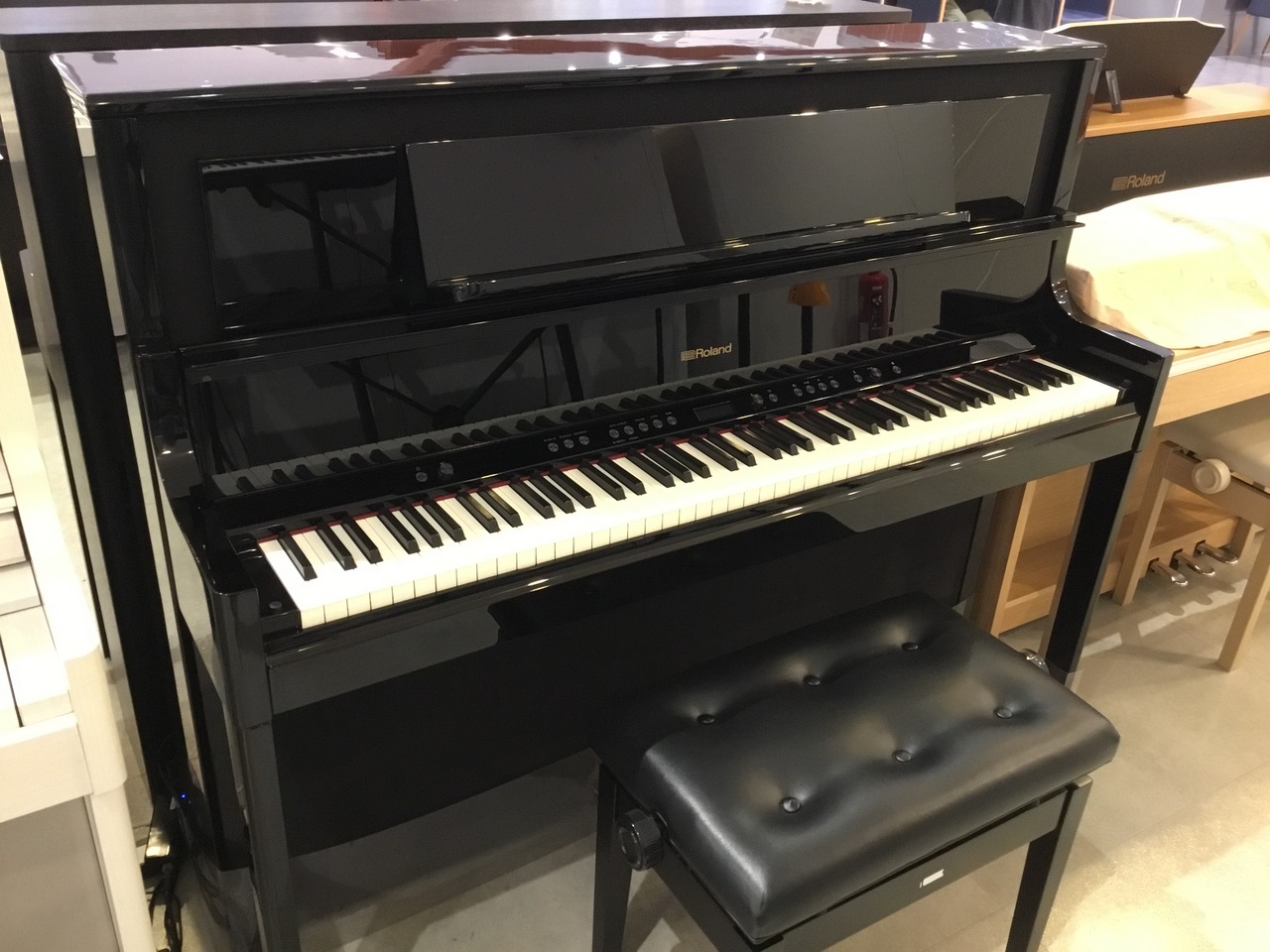 RolandLX708 (鏡面仕上げ)《お値打ち価格!》