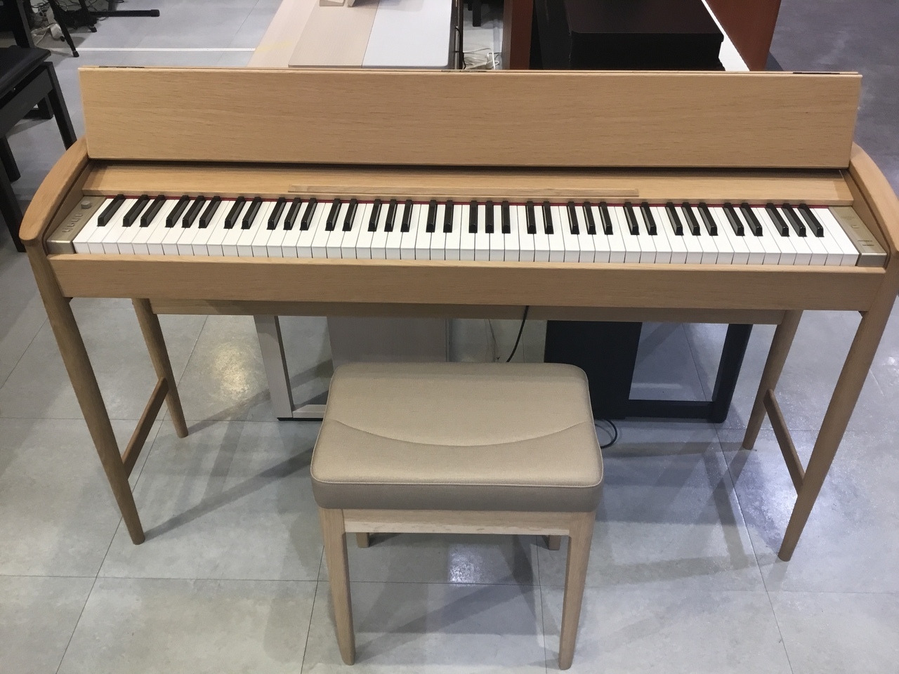 RolandKF-10