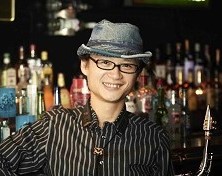 *三木　俊彦（みき　としひこ）　担当曜日:水曜日 *講師プロフィール 大阪音楽大学Jazz科卒業。]]赤松二郎、土岐英史、ジョージ・ガゾーンに師事。]]大学在学中より音楽活動を始め、全国のジャズクラブ、ジャズフェスティバル、]]海外のジャズクラブ、ジャズフェスティバルに出演。]]ライブ活動に並行して […]