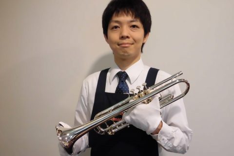 スタッフ写真 担当:管楽器リペア 好きなアーティスト:すぎやまこういち、植松伸夫、光田康典、祖堅正慶 前川