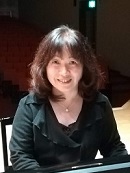 宇野由美先生