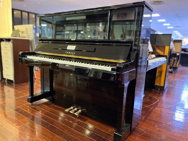 中古アップライトピアノUX3　1983年製
