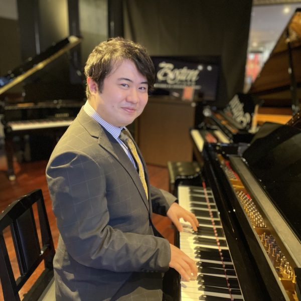 ピアノアドバイザー　　山本