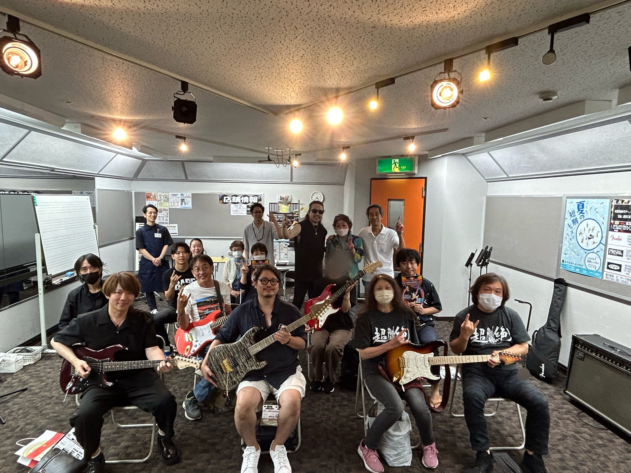 皆様こんにちは！島村楽器奈良店のエレキギター担当の津田です！ 今回は7月15日に行われた「Kelly SIMONZ（ケリー・サイモン）超絶ギターセミナー」のイベントレポートをさせていただきます！ Kelly SIMONZ（ケリー・サイモン）さん奈良店に降臨 当店には2016年以来、なんと8年ぶりに降 […]