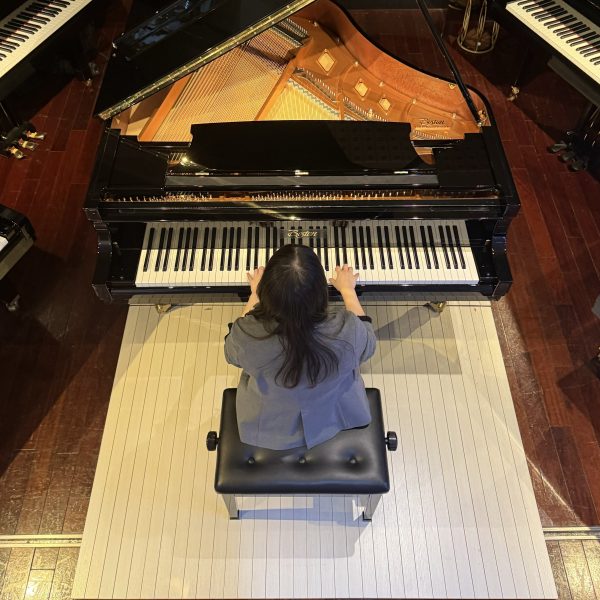 座っても十分ゆとりがあります。