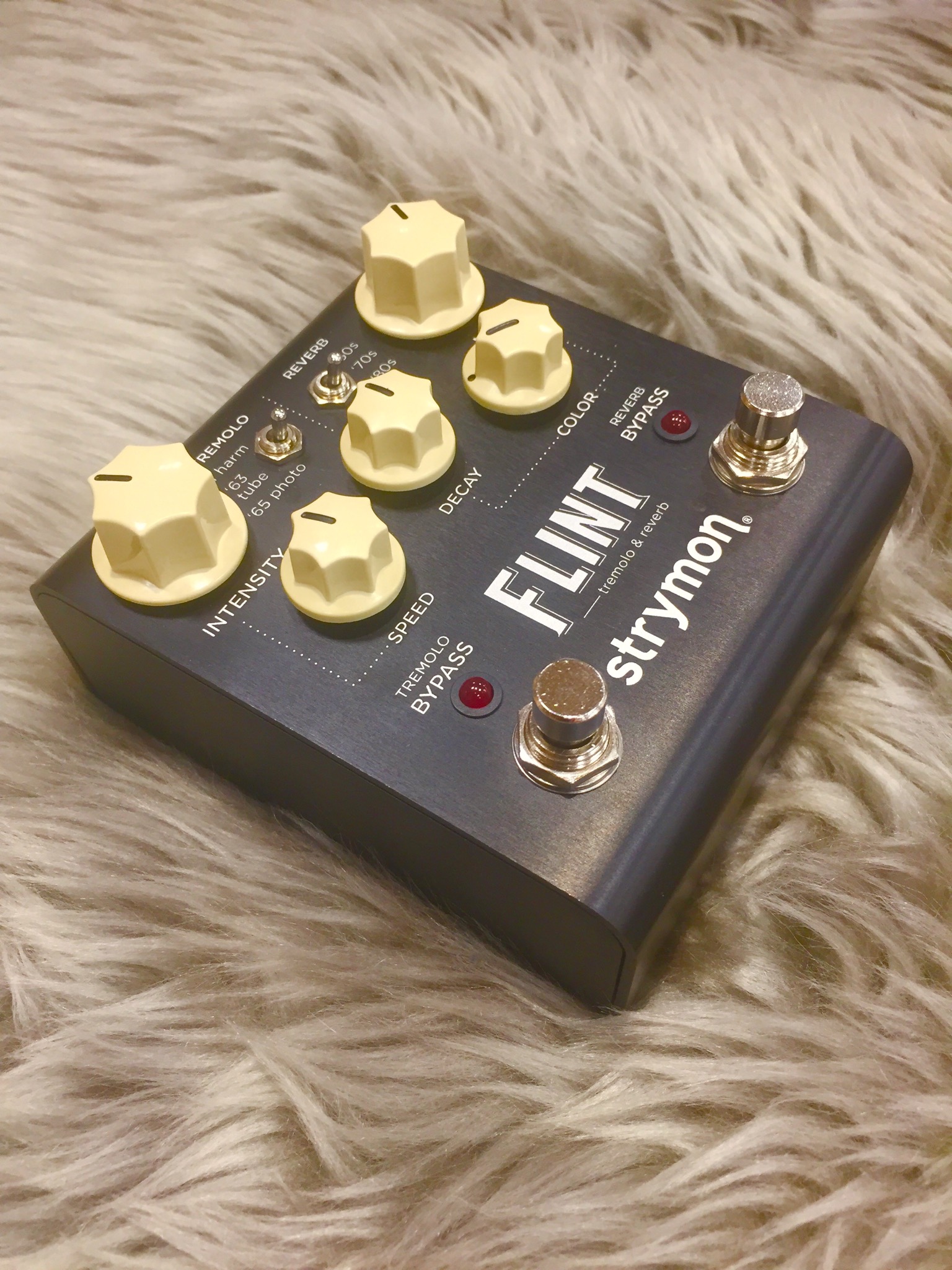 【エフェクター】strymon　 FLINT のご紹介です！！