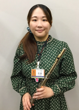 フルート石原 里紗