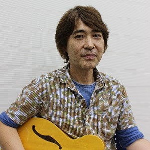 ギター科講師　中嶋　忠俊