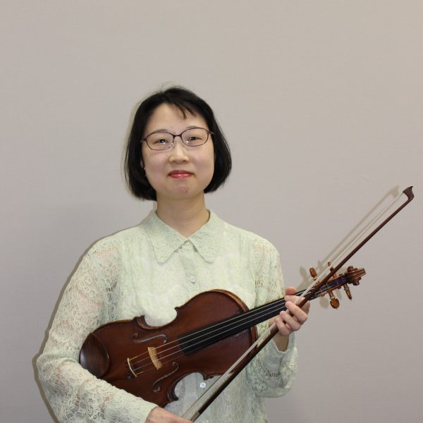 ヴァイオリン科講師　村上　順子