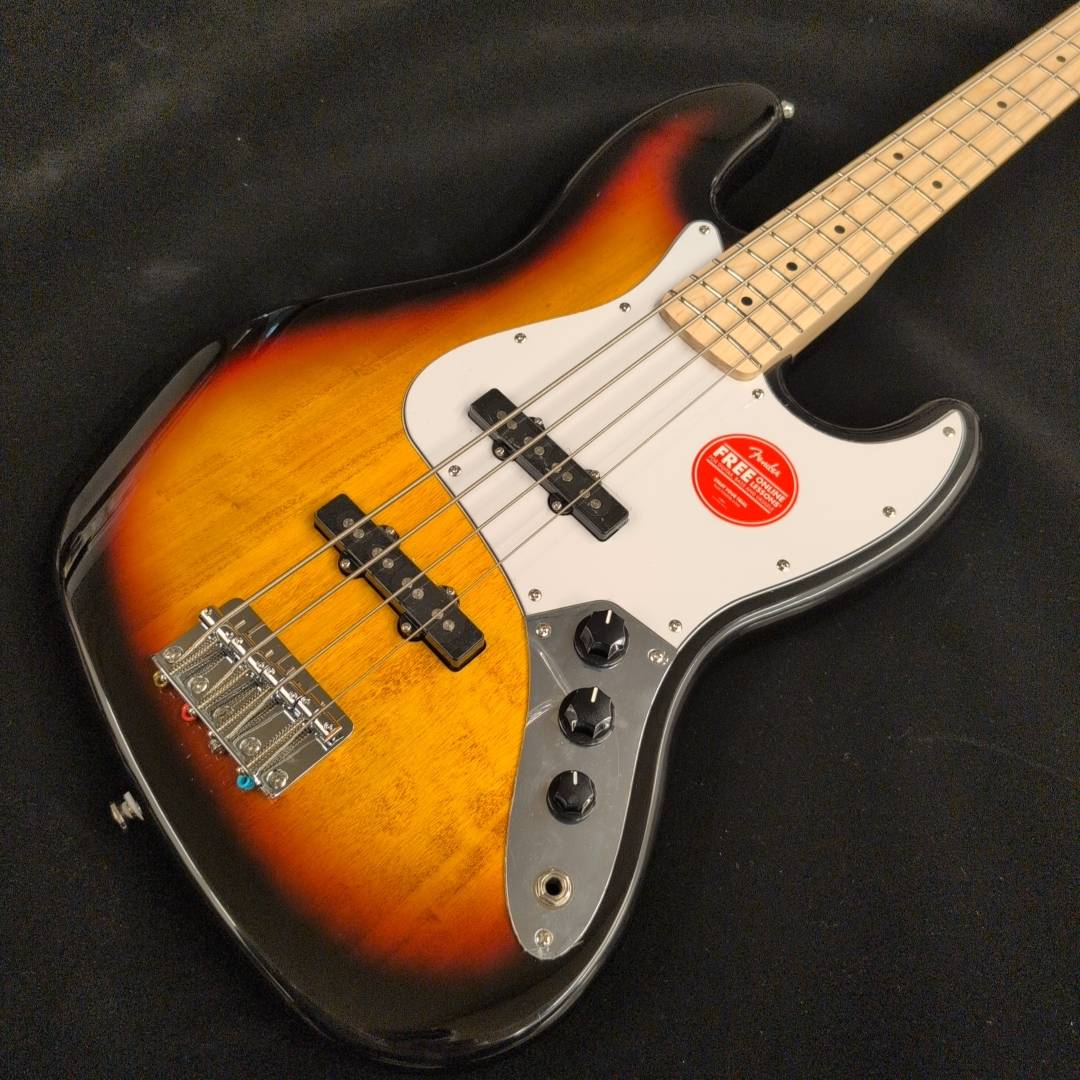 エレキベースSquier by Fender/Affinity Series Jazz Bass Maple Fingerboard