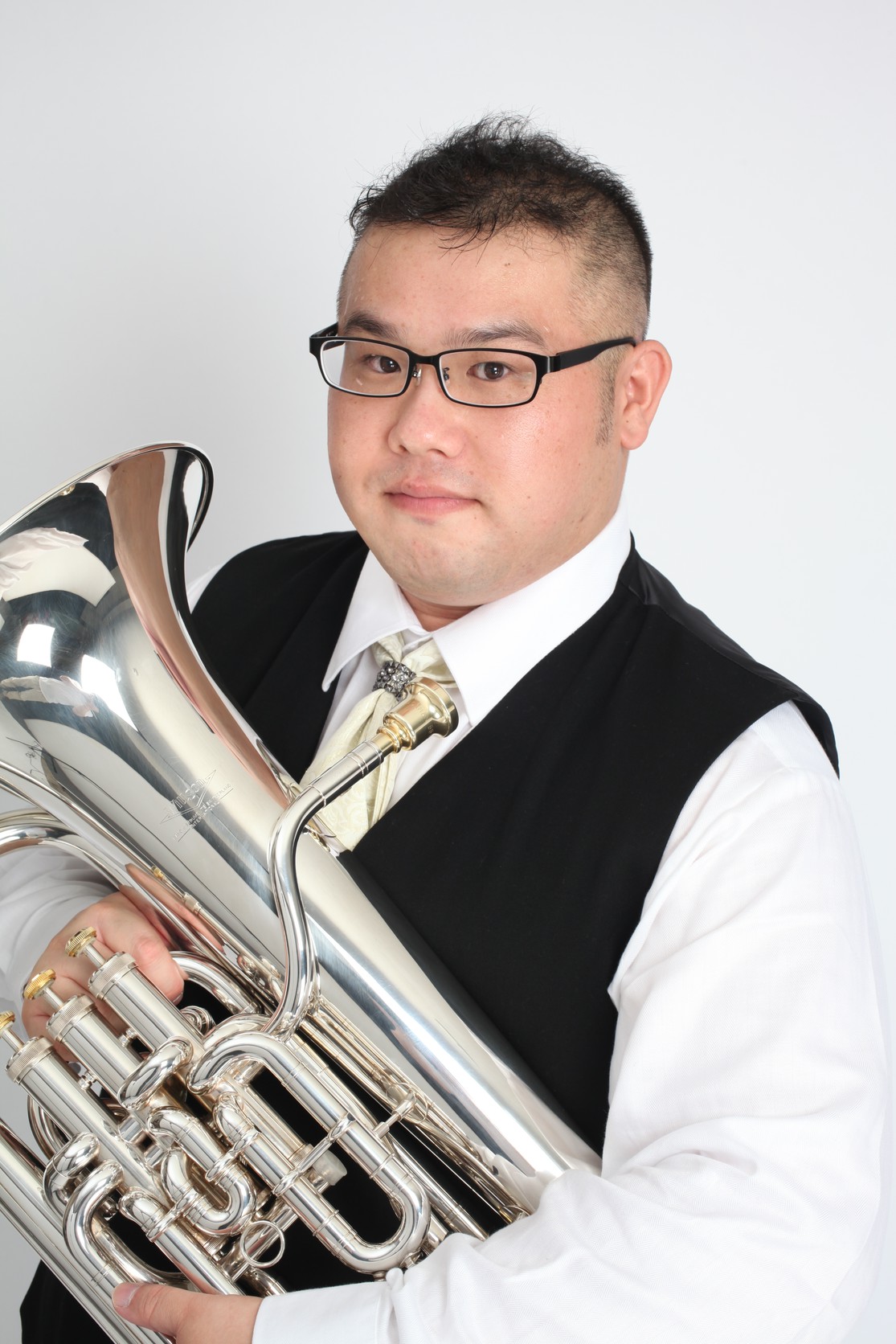 ユーフォニウム奏者武藤卓