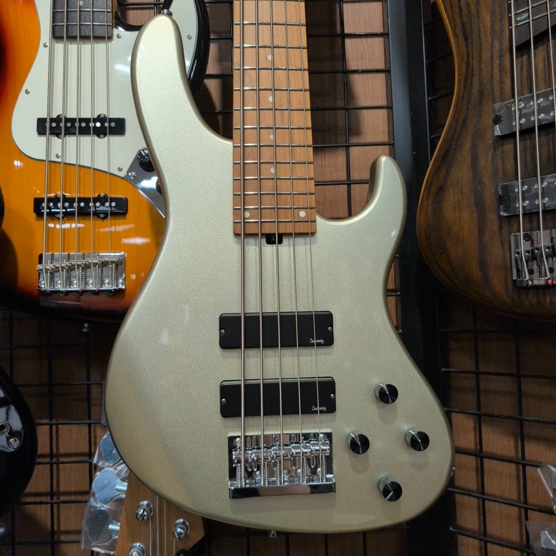 多弦エレキベースSadwosky/MX24 MS5