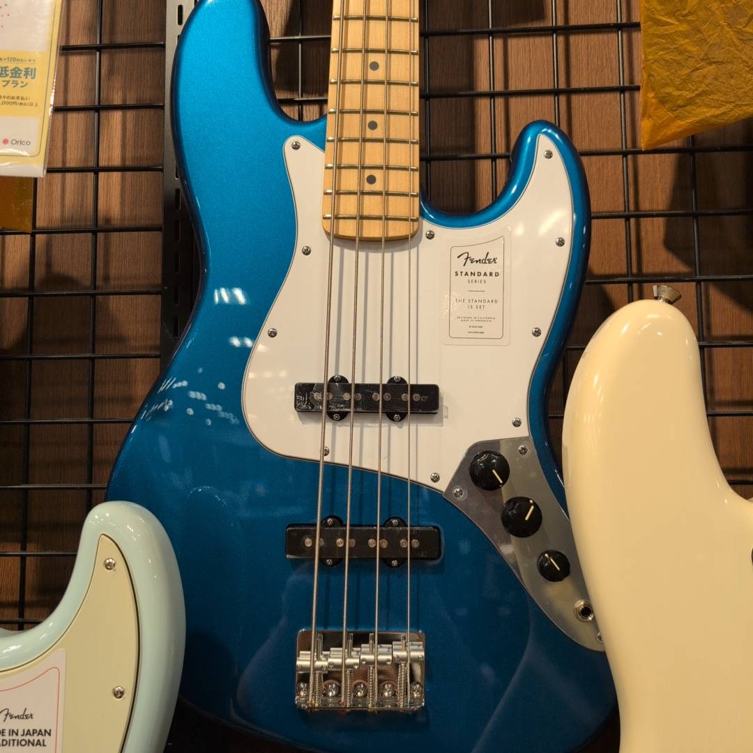 エレキベースFender/Standard Jazz Bass