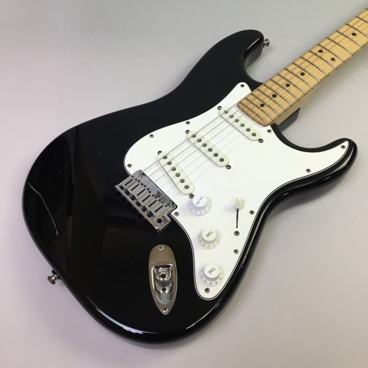 *FENDERのスタンダードモデルとして即戦力の一本です！ *Fender『AMERICAN STANDARD STRATOCASTER』が当店に入荷しました！ 店頭で実際にお試しいただけます。]]ぜひお気軽にご来店ください！ |*ブランド|*型名|*付属品|*店舗商品コード| |Fender|AM […]