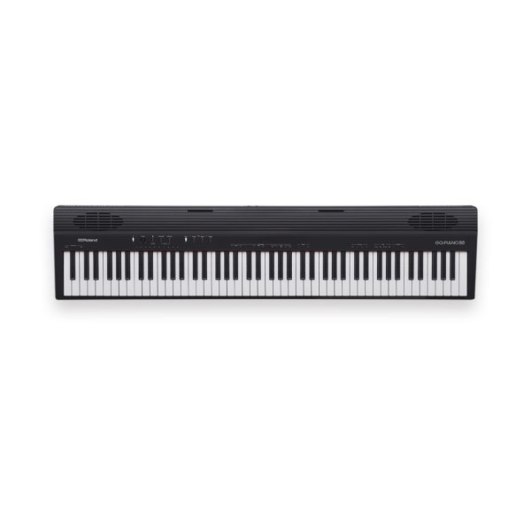 Roland／GO:PIANO88（GO-88P）<br />
アコースティック・ピアノと同じ鍵盤幅の88鍵を搭載したGO:PIANO88は、はじめてピアノにチャレンジするあなたの最適なパートナー。両手を使ったピアノの基礎練習も、「エリーゼのために」を練習するのも、憧れのポップスを弾き語りするのも。本格的なピアノ・サウンドとピアノタイプのフルスケール鍵盤を搭載したGO:PIANO88が、あなたの「弾きたい」を叶えます。7.0kgの軽量でコンパクトなボディに、電池駆動にも対応しているので設置場所を制限しません。<br />
<br />
【付属品】<br />
取扱説明書<br />
「安全上のご注意」チラシ<br />
譜面立て<br />
ACアダプター<br />
ペダル・スイッチ (GO-88P 付属専用品)