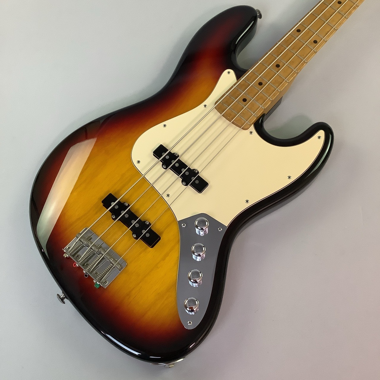 エレキベースSuhr Classic J