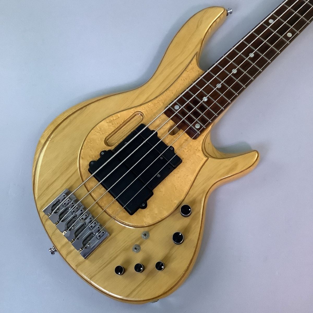 エレキベースESP horizon