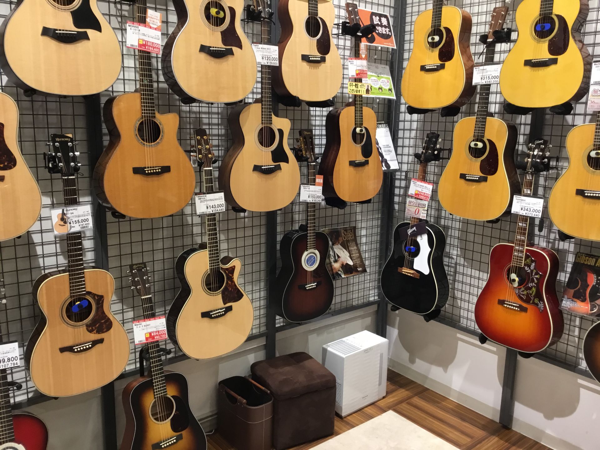 アコースティックギター5月最後の新入荷情報！