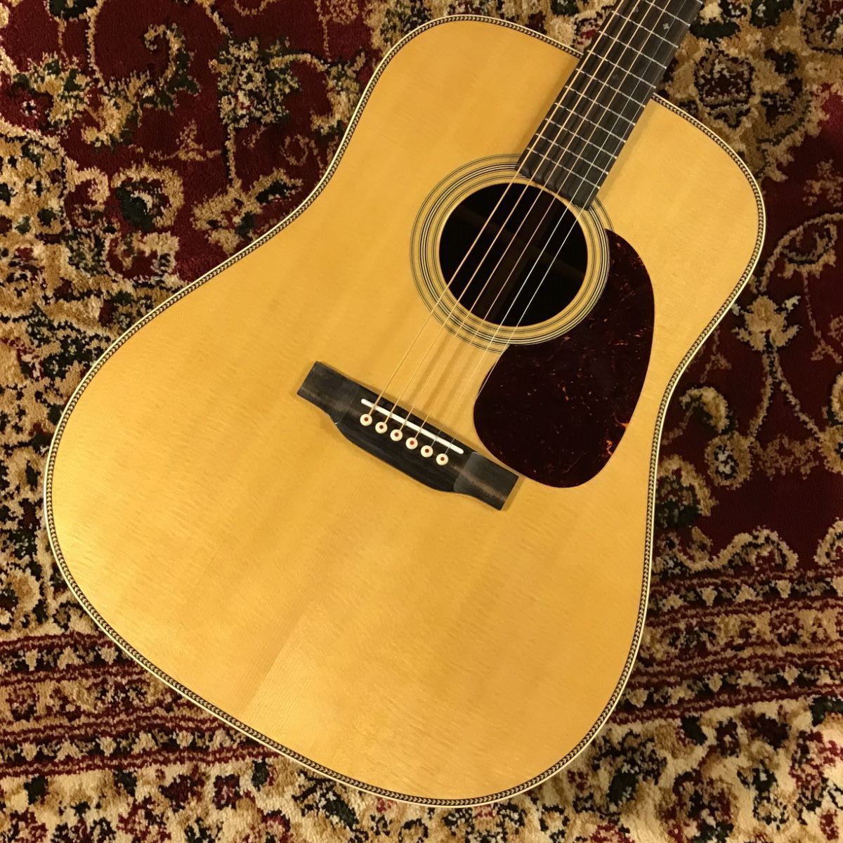 アコースティックギターHD-28 Standard