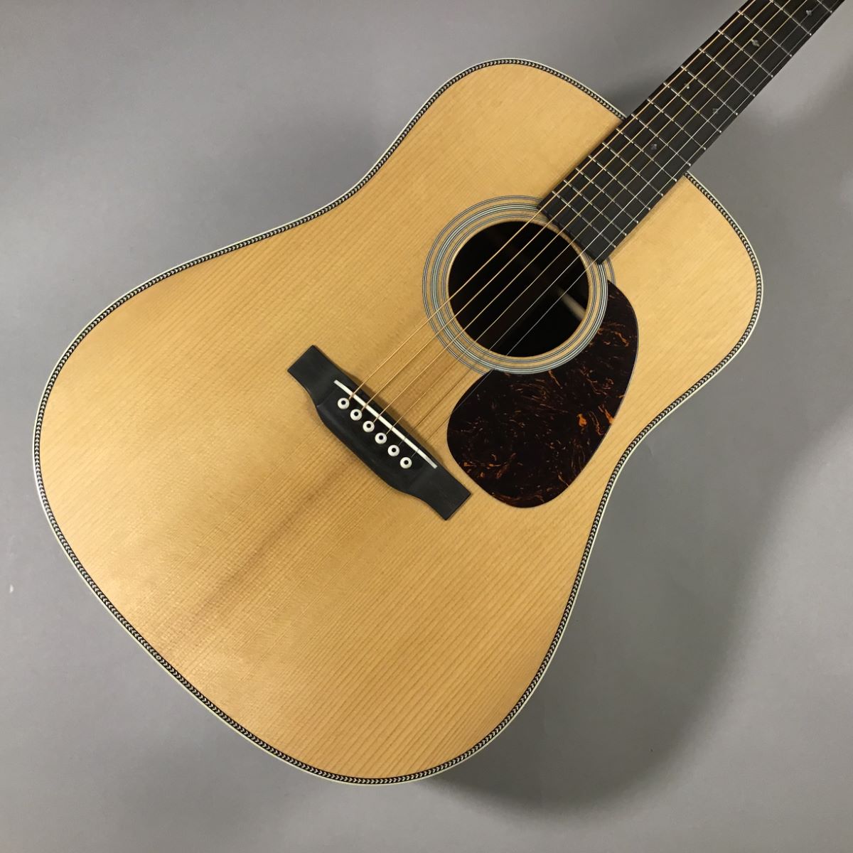 アコースティックギターD-28 Authentic 1937