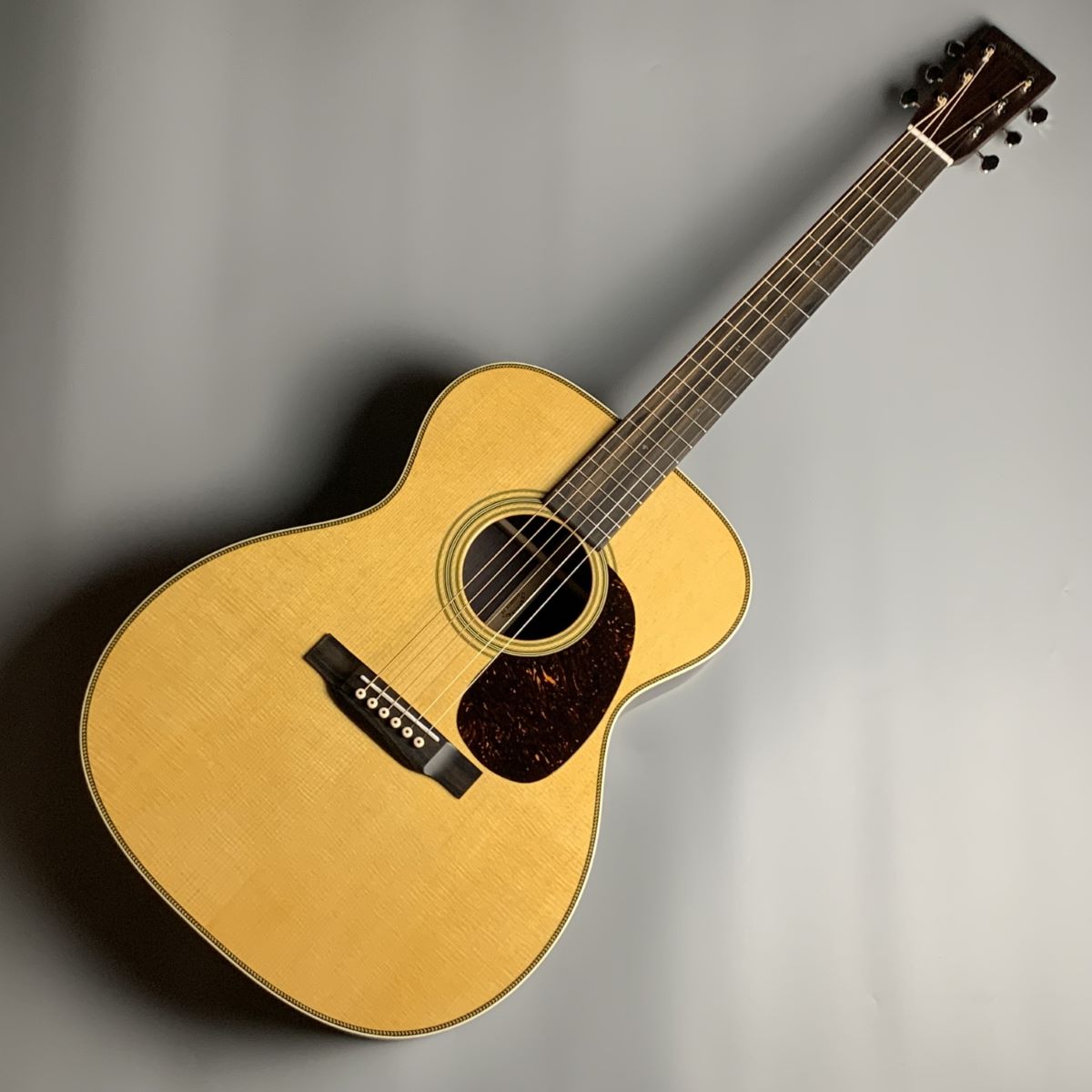 アコースティックギター000-28 STANDARD