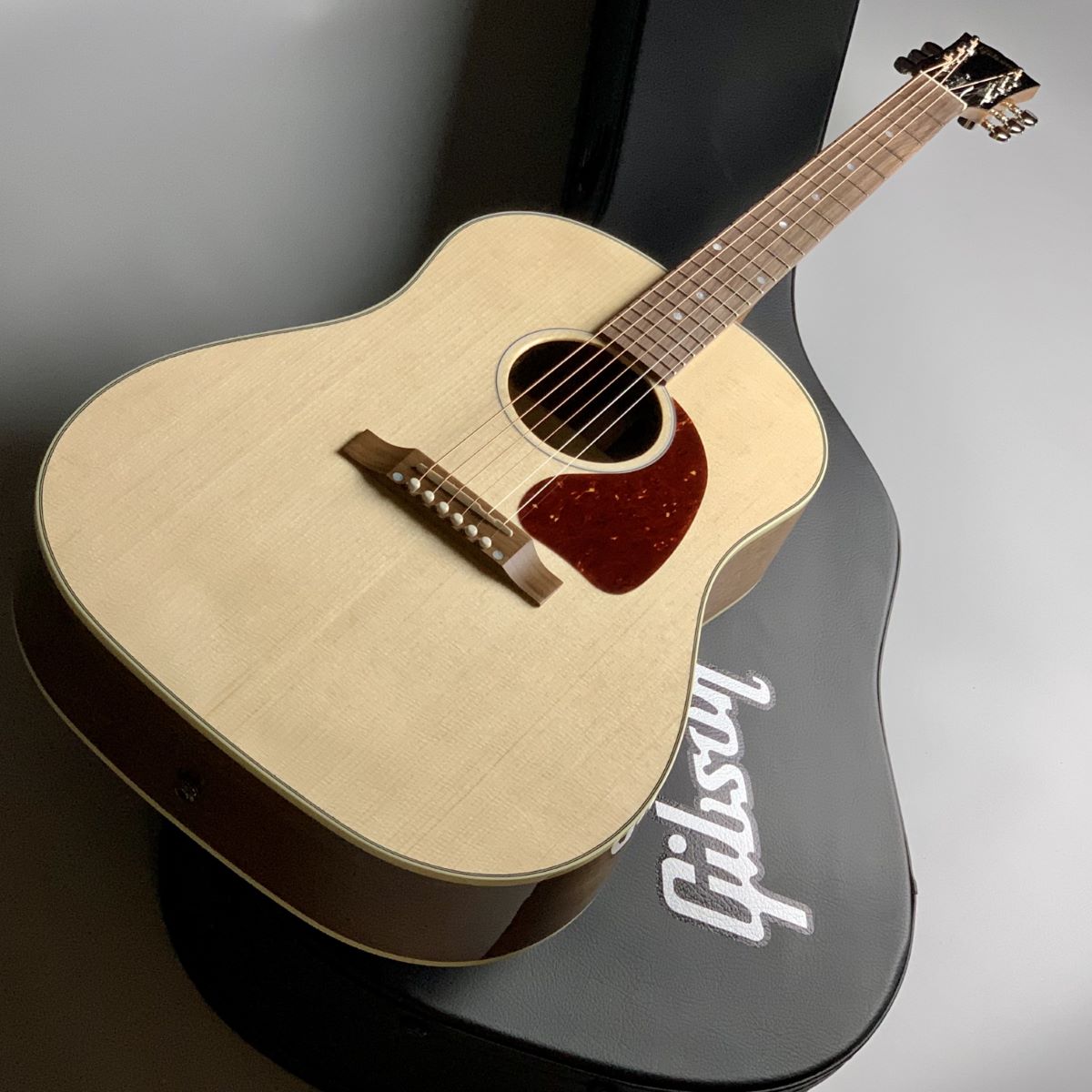 エレキアコースティックギターJ-45 Studio Walnut【次回入荷から値上がり】