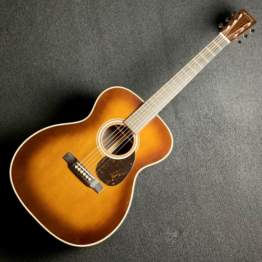 アコースティックギターOM-28　Ambertone(非常に貴重なモデル)