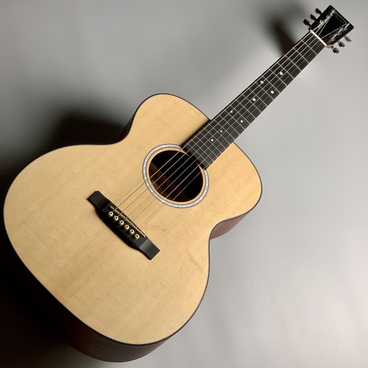 アコースティックギター000JR-10【1点限り特価商品】