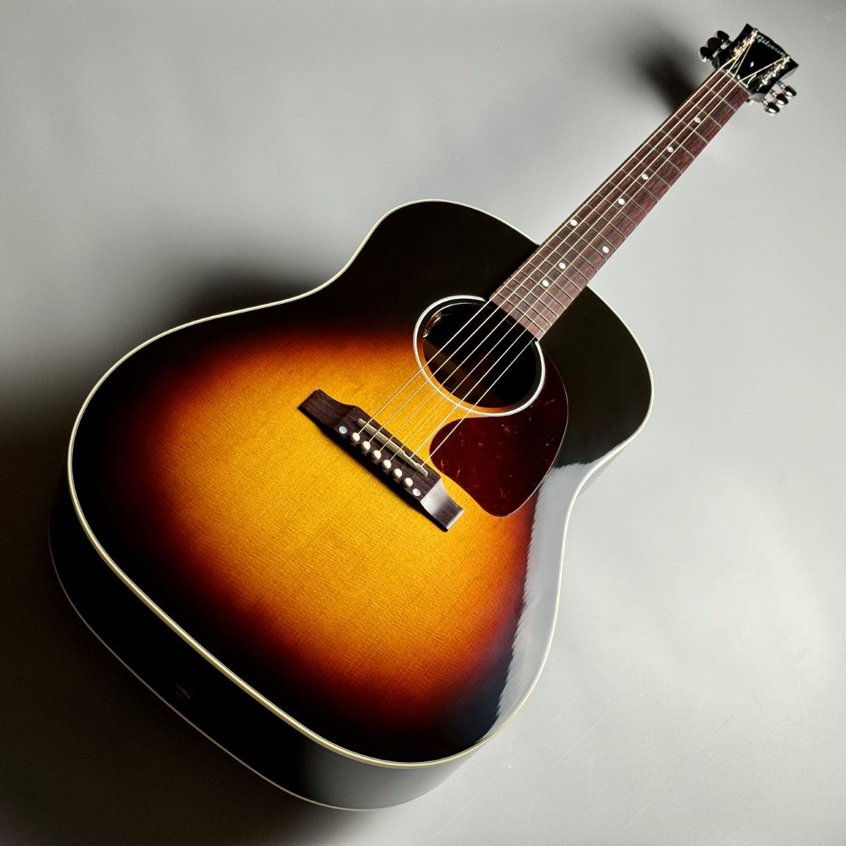 GibsonJ-45 Standard Tri Burst Gloss