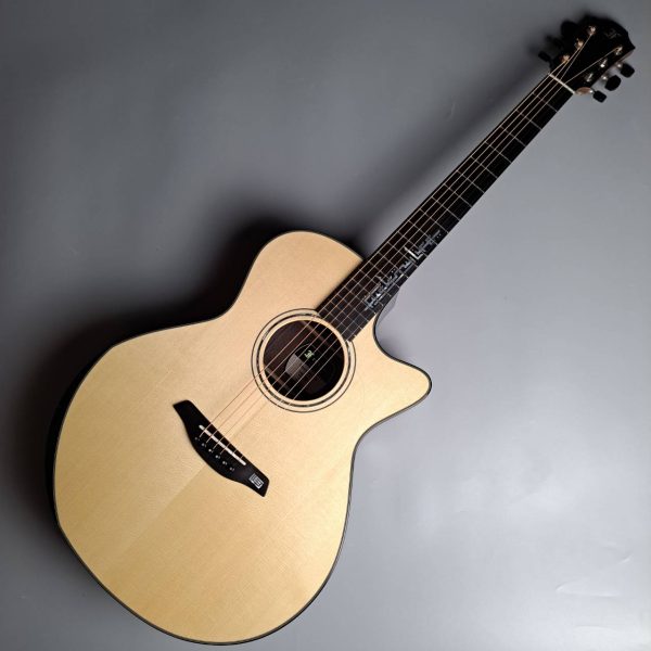 FURCH FG02 MOROHA UK Model<br />
先日活動休止を発表したMOROHAのUKモデル第二弾！<br />
税込販売価格￥638,000<br />
