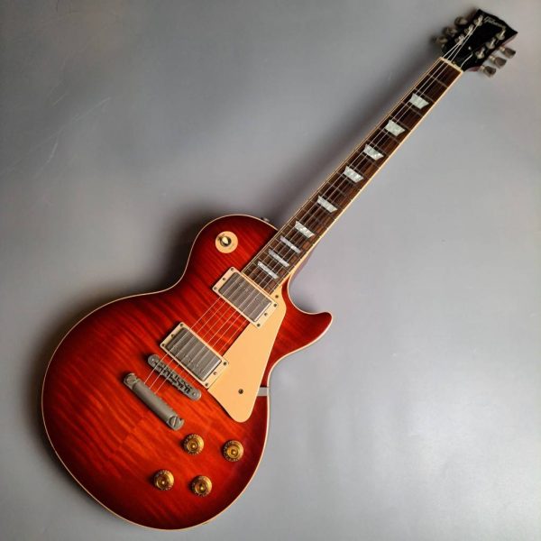 Gibson・中古50s Les Paul Standard Plus<br />
税込販売価格￥298,000<br />
珍しいサンバーストカラーのモデル！必見！