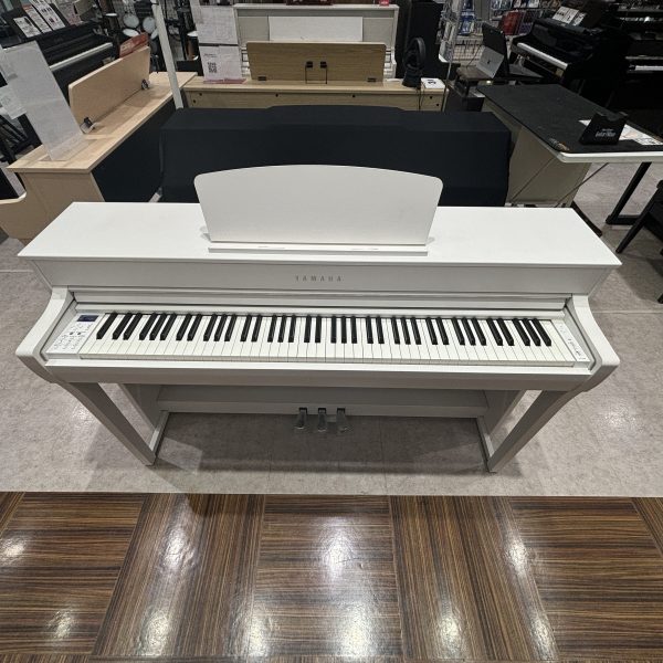 YAMAHA ・SCLP-7350 WH<br />
通常税込販売価格￥176,000→展示品特別価格￥158,400<br />
展示品限りの特価！！