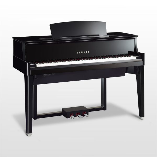 N1X<br />
￥715,000(税込)<br />
アバングランドの魅力をシンプルにまとめ上げたN1X。コンパクトサイズながらも、タッチ感はまさにグランドピアノ<br />
<br />
幅 1,465mm×奥行 618mm×高さ 1,001mm<br />
重量：117kg