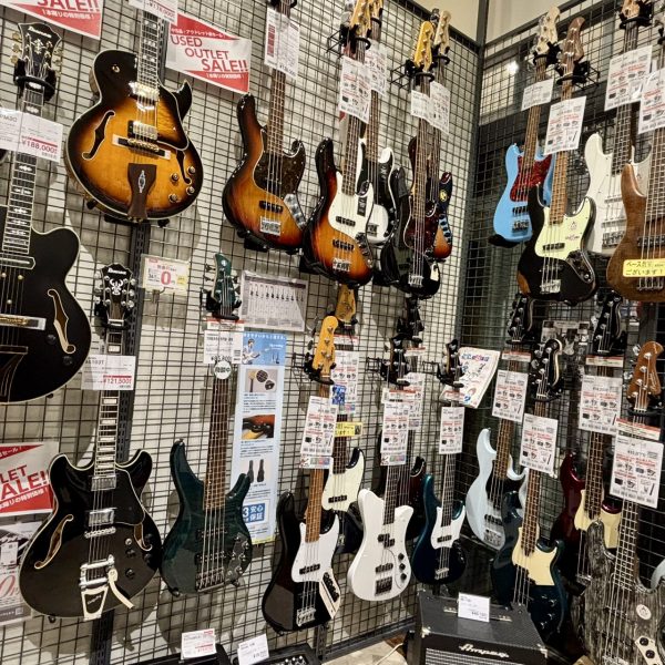 担当者おすすめのベースがそろっております！