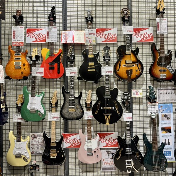 中古、アウトレットコーナーもございます！掘り出し物が見つかるかもしれません…！