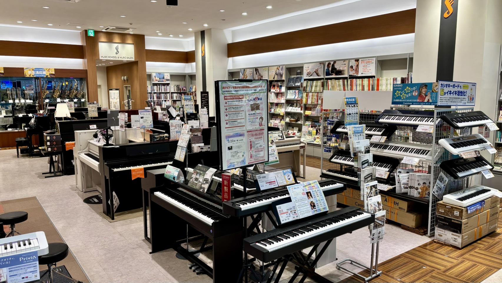 入門モデル～ハイエンドクラスまで、人気かつ厳選した電子ピアノを多数展示！ ヤマハ、ローランド、カワイ、カシオと各メーカー取り揃えており、実際に見て、触って、音を出して、各機種をご体感いただくことができます。 また、店頭にない商品についてもお取り寄せできますので、ご遠慮なくお申し付けください。 「まず [&hellip;]