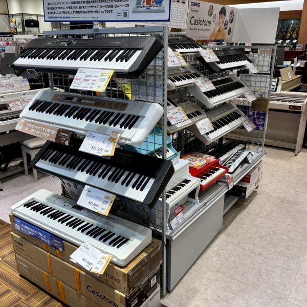 話題の光る鍵盤のキーボードもお試しいただけます！