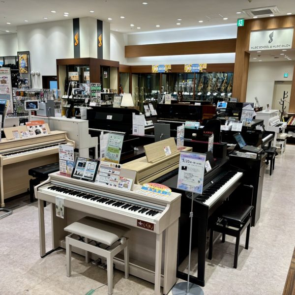 各メーカーの電子ピアノをお試しいただけます！メーカー、価格帯ともに充実のラインナップ！