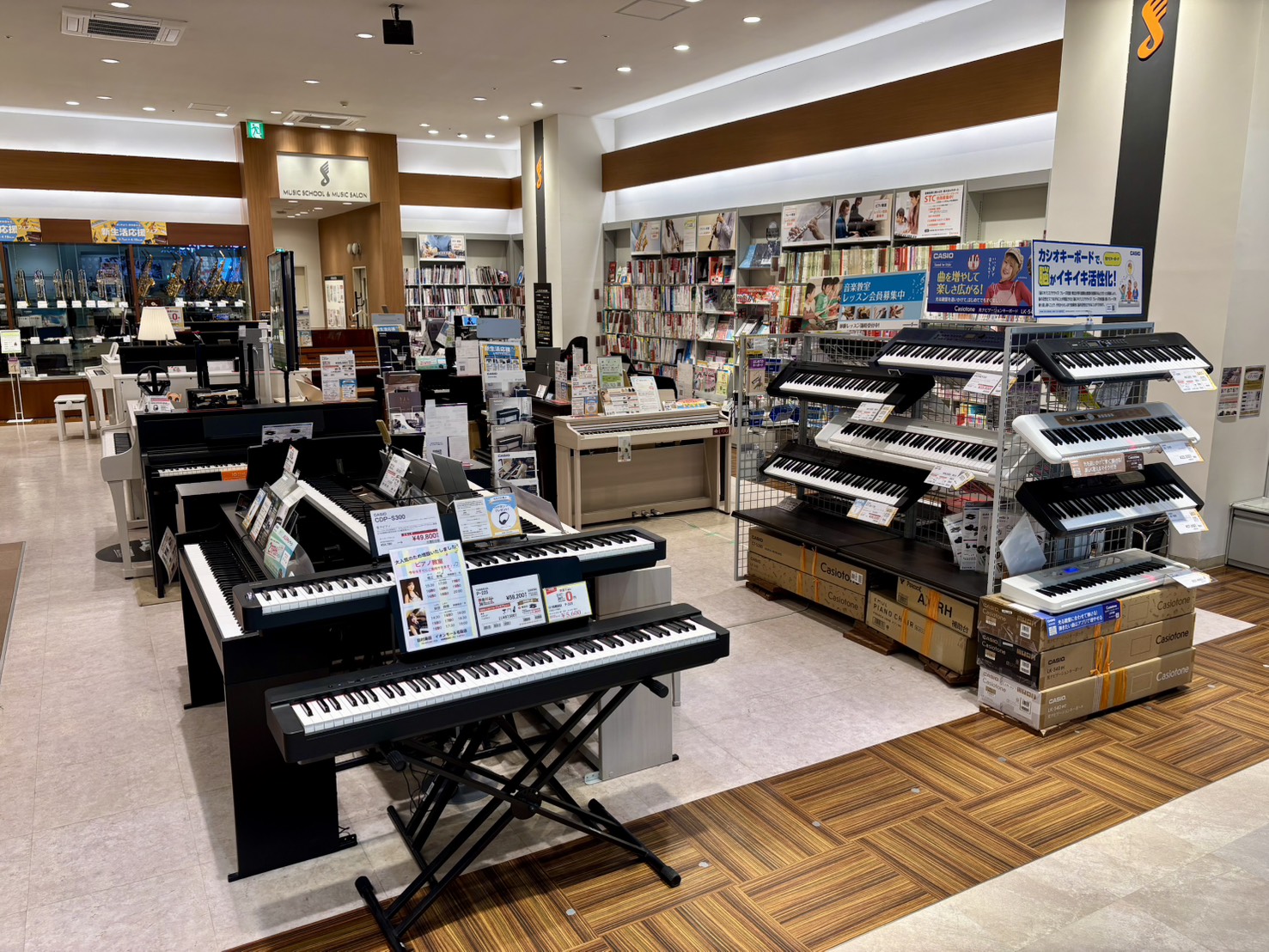 入門モデル～ハイエンドクラスまで、人気かつ厳選した電子ピアノを多数展示！ ヤマハ、ローランド、カワイ、カシオと各メーカー取り揃えており、実際に見て、触って、音を出して、各機種をご体感いただくことができます。 また、店頭にない商品についてもお取り寄せできますので、ご遠慮なくお申し付けください。 「まず [&hellip;]