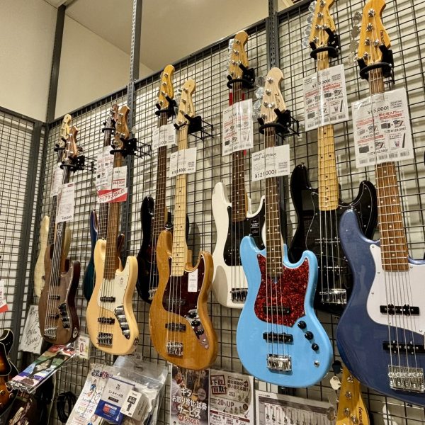 担当者おすすめのベースがそろっております！