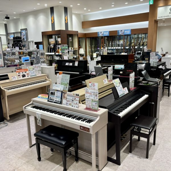 各メーカーの電子ピアノをお試しいただけます！メーカー、価格帯ともに充実のラインナップ！