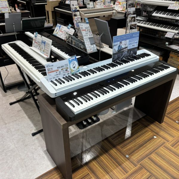 コンパクトな卓上ピアノも多数展示！