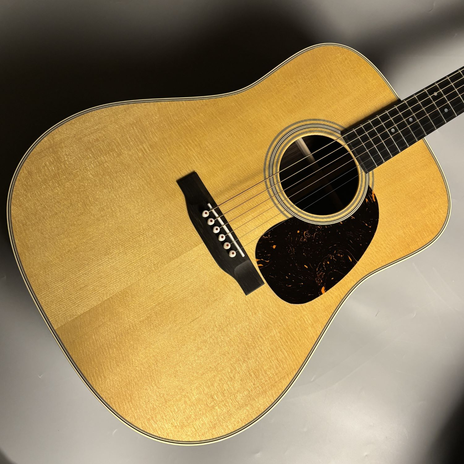 Martin D-28（選定品）