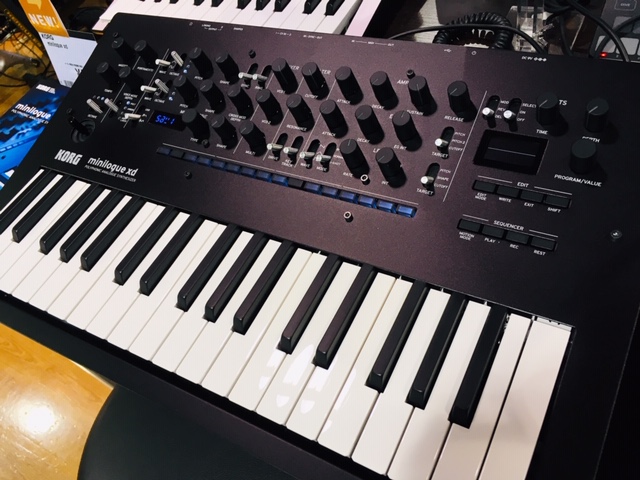 コルグのポリフォニック・シンセサイザー「minilogue-xd」待望の入荷！