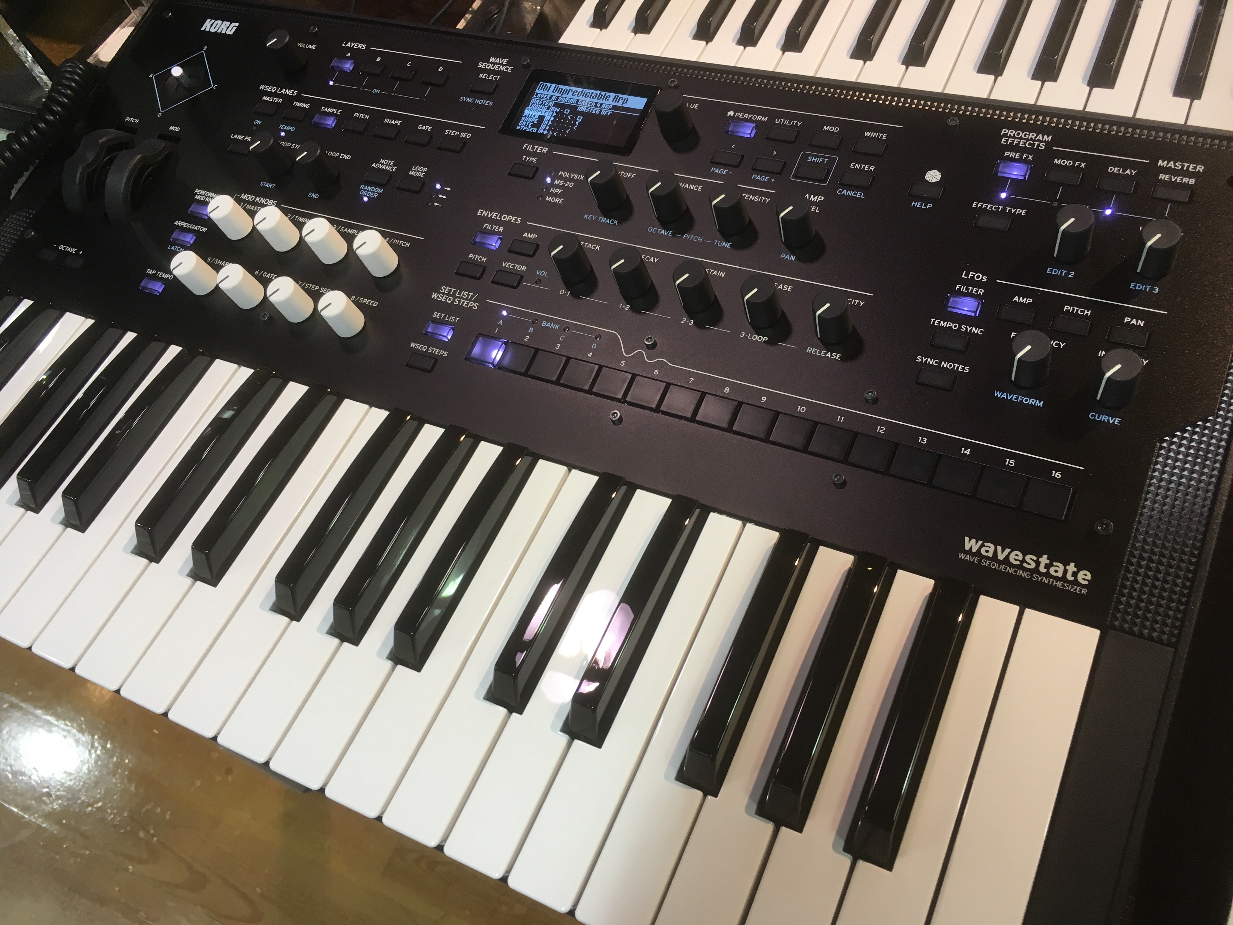 話題のシンセ！KORG「wavestate」入荷しました！