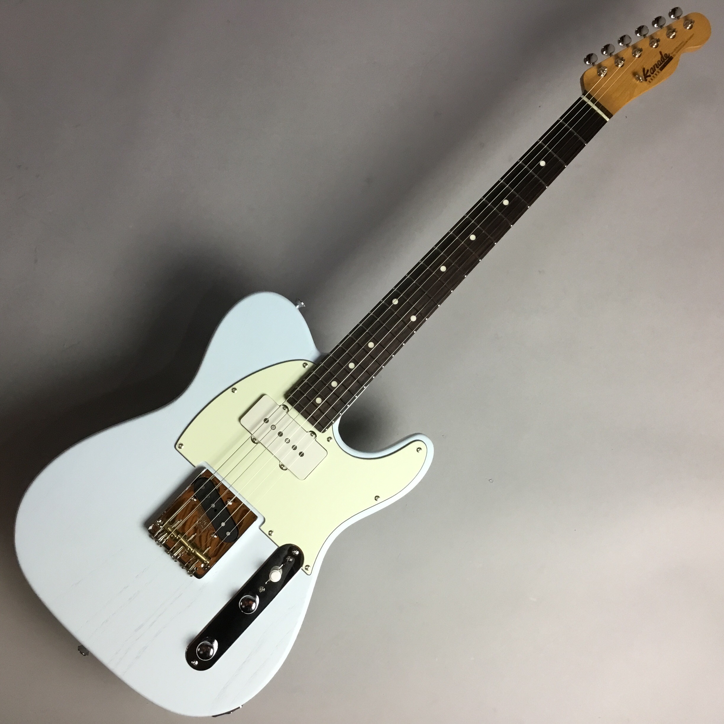 コードの長さは30cmKariya Pickups Jazzmaster B